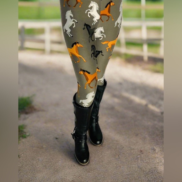 OS/PLUS NEW Womens Western Brown Horse Leggings YOGA WAIST - Picture 4 of 8